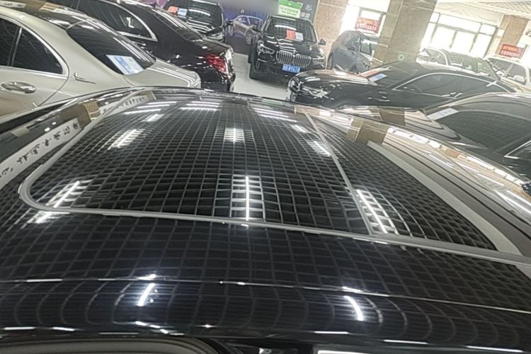 Used Hongqi H5 2024 2.0T Automatic Smart Connect Flagship Edition Roof