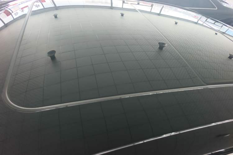 Used Hongqi H5 2024 2.0T Automatic Smart Connect Flagship Edition Roof