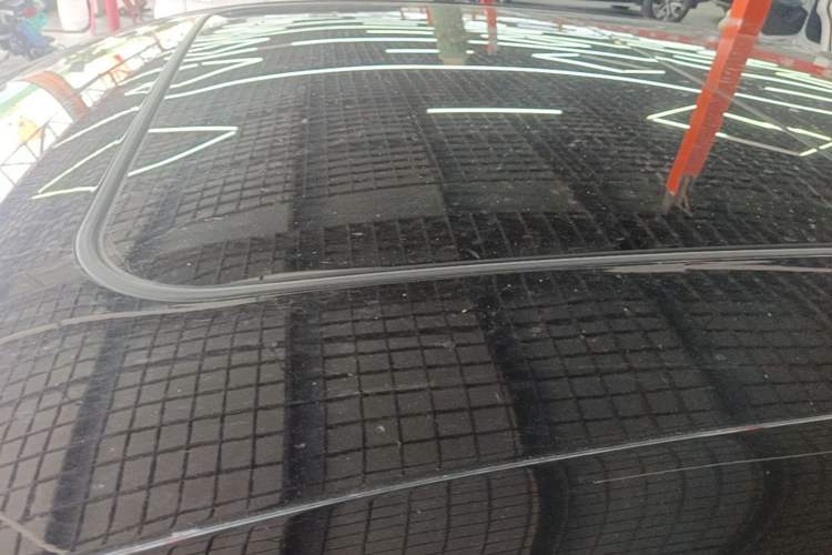 Used Hongqi H5 2024 1.5T DCT Smart Connect Flagship Edition Roof