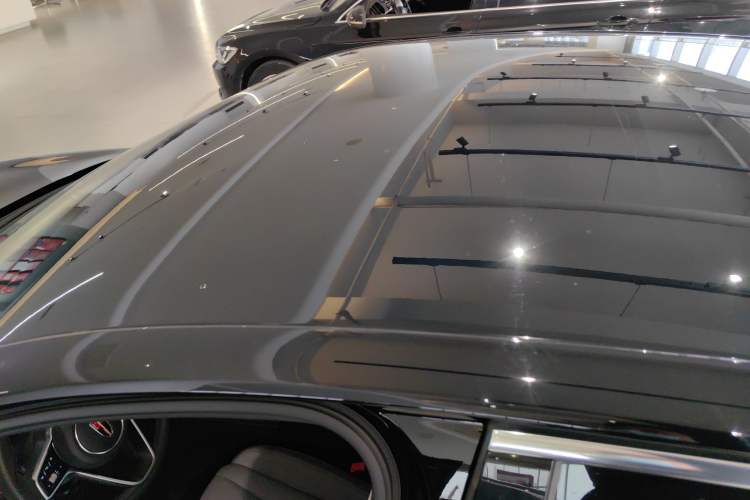 Used Hongqi H5 2024 1.5T DCT Smart Connect Flagship Edition Roof