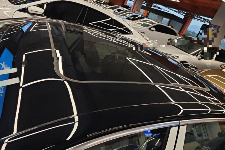 Used Hongqi H5 2024 2.0T Automatic Smart Connect Flagship Edition Roof