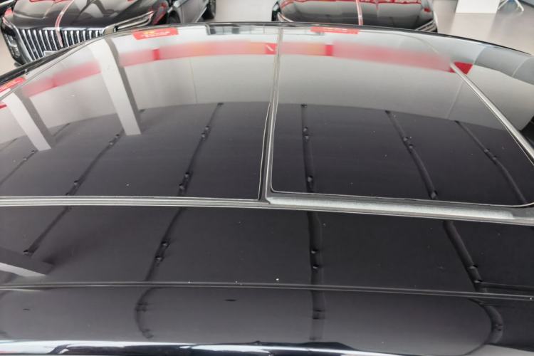 Used Hongqi H5 2024 2.0T Automatic Smart Connect Flagship Edition Roof
