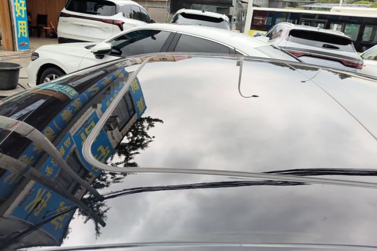 Used Hongqi H5 2024 1.5T DCT Smart Connect Flagship Edition Roof