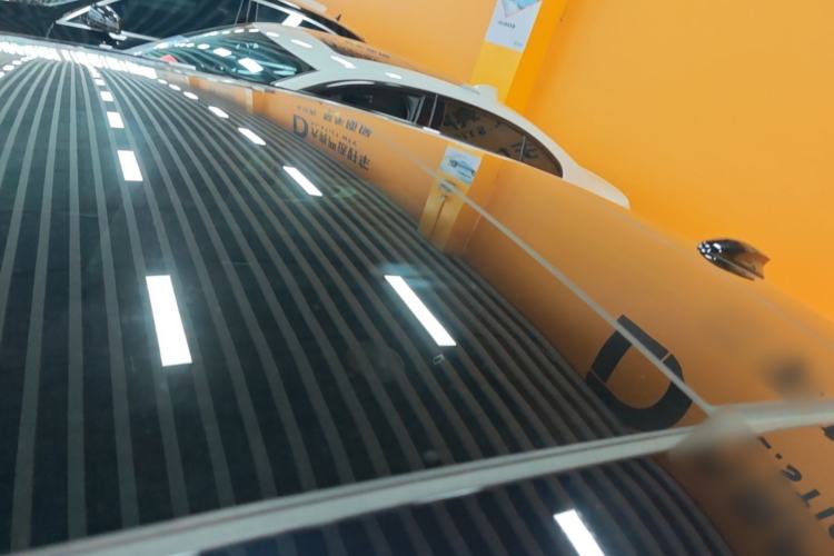 Used Hongqi H5 2024 2.0T Automatic Smart Connect Flagship Edition Roof