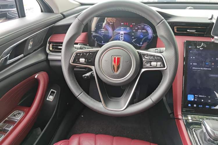 Used Hongqi H5 2024 2.0T Automatic Smart Connect Flagship Edition Steering Wheel