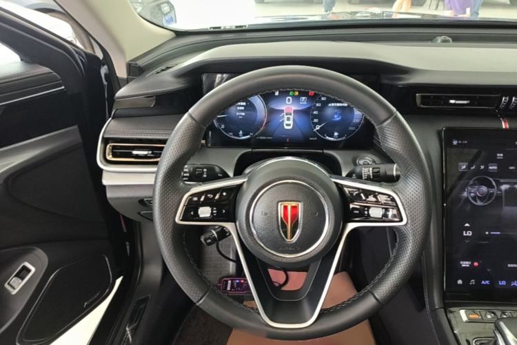 Used Hongqi H5 2024 2.0T Automatic Smart Connect Flagship Edition Steering Wheel
