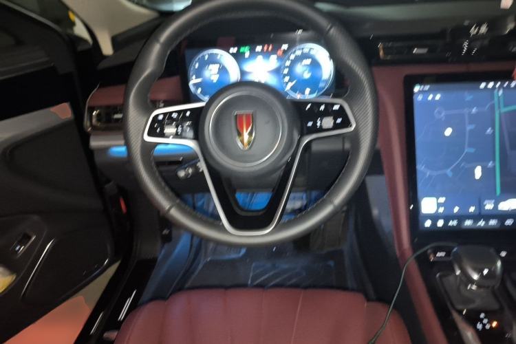 Used Hongqi H5 2024 2.0T Automatic Smart Connect Flagship Edition Steering Wheel