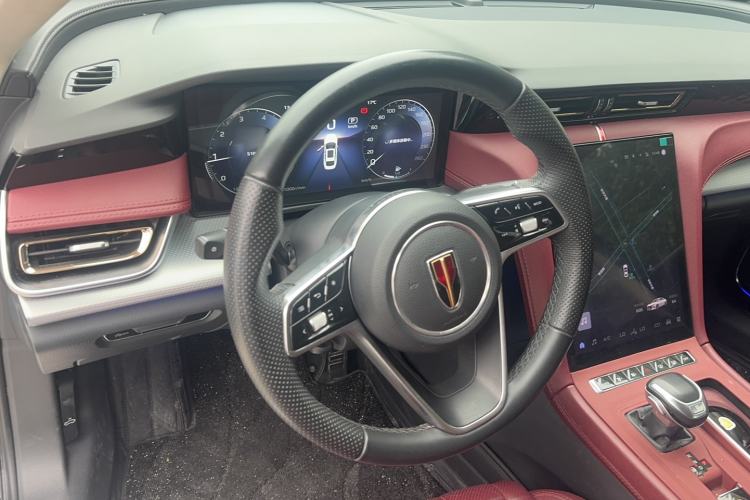 Used Hongqi H5 2024 2.0T Automatic Smart Connect Flagship Edition Steering Wheel