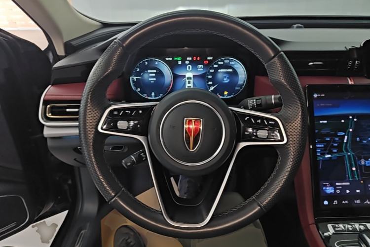 Used Hongqi H5 2024 2.0T Automatic Smart Connect Flagship Edition Steering Wheel