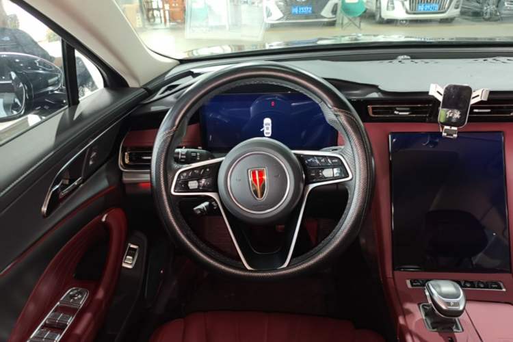Used Hongqi H5 2024 2.0T Automatic Smart Connect Flagship Edition Steering Wheel