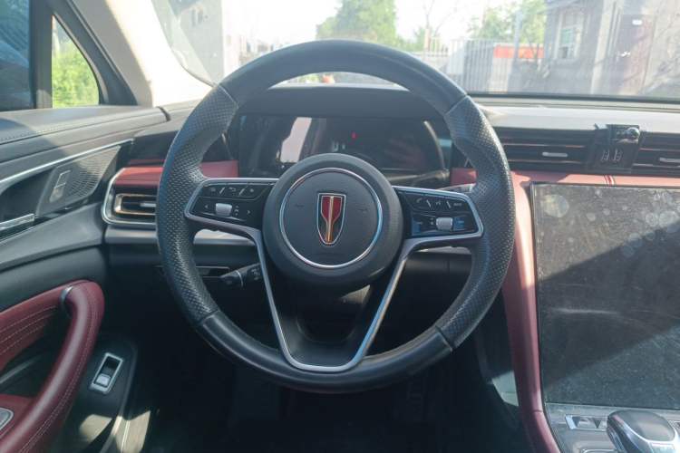 Used Hongqi H5 2024 2.0T Automatic Smart Connect Flagship Edition Steering Wheel