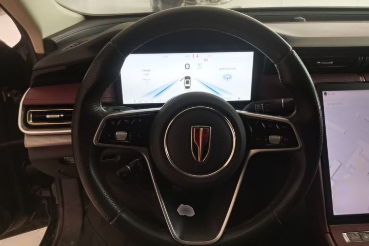 Used Hongqi H5 2024 2.0T Automatic Smart Connect Flagship Edition Steering Wheel