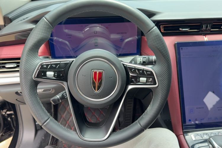 Used Hongqi H5 2024 2.0T Automatic Smart Connect Flagship Edition Steering Wheel