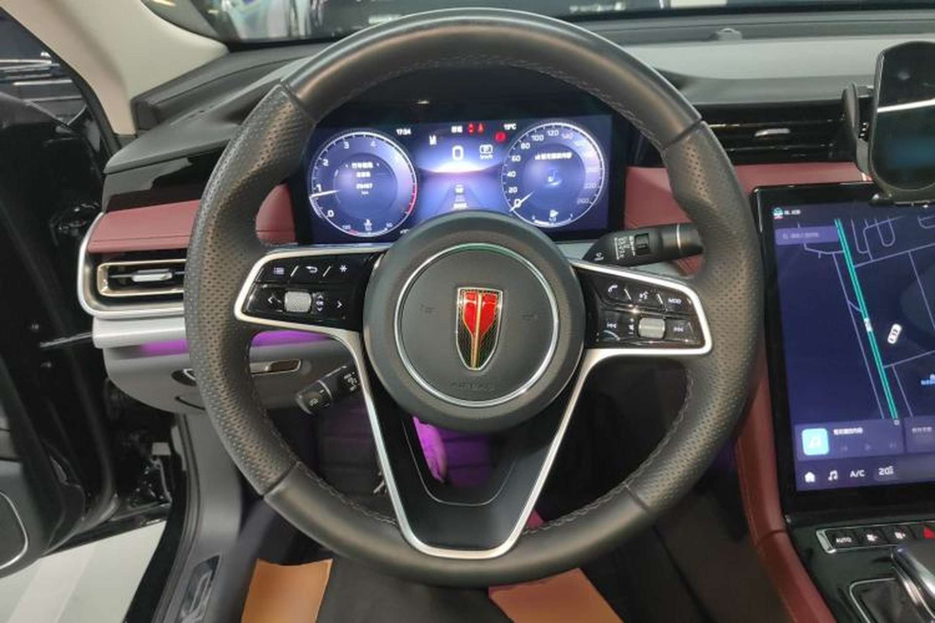 Used Hongqi H5 2024 2.0T Automatic Smart Connect Flagship Edition Steering Wheel
