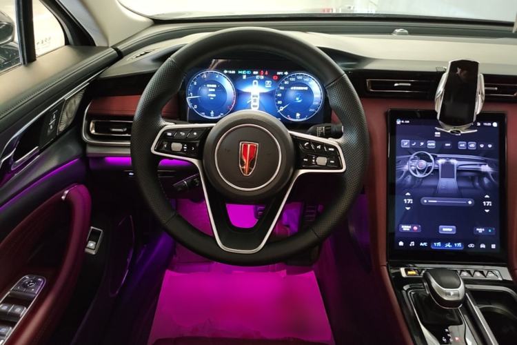 Used Hongqi H5 2024 2.0T Automatic Smart Connect Flagship Edition Steering Wheel