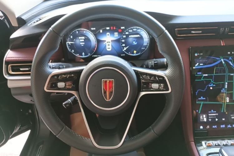 Used Hongqi H5 2024 2.0T Automatic Smart Connect Flagship Edition Steering Wheel