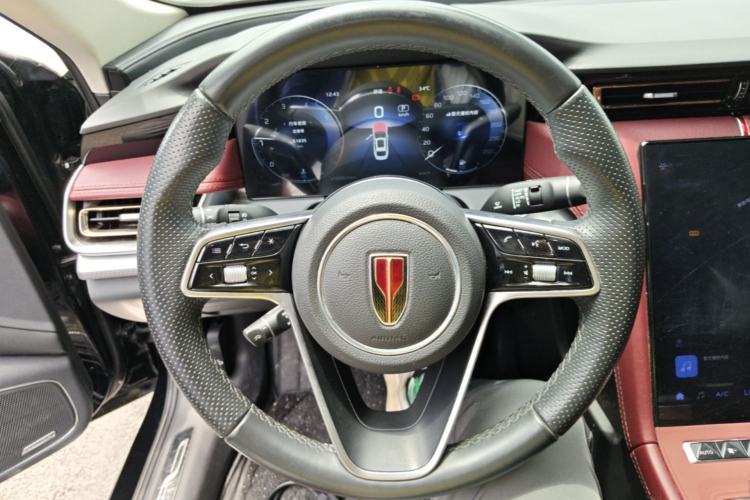 Used Hongqi H5 2024 2.0T Automatic Smart Connect Flagship Edition Steering Wheel