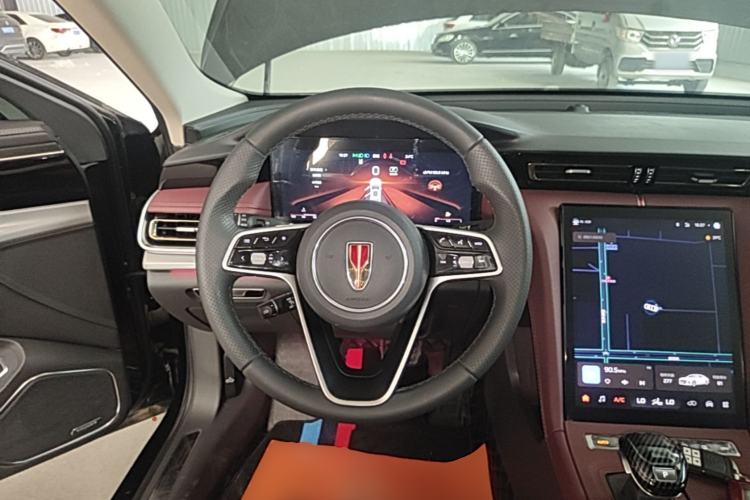 Used Hongqi H5 2024 2.0T Automatic Smart Connect Flagship Edition Steering Wheel