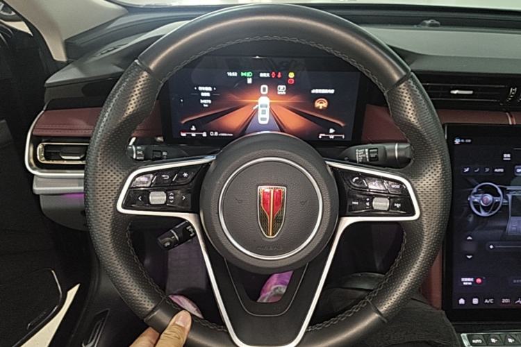 Used Hongqi H5 2024 2.0T Automatic Smart Connect Flagship Edition Steering Wheel