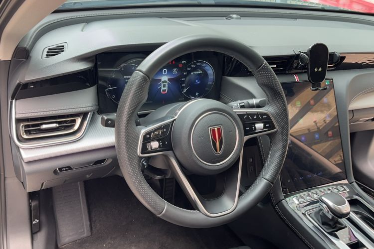 Used Hongqi H5 2024 2.0T Automatic Smart Connect Flagship Edition Steering Wheel