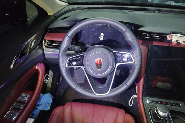 Used Hongqi H5 2024 2.0T Automatic Smart Connect Flagship Edition Steering Wheel