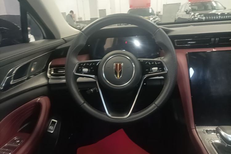 Used Hongqi H5 2024 2.0T Automatic Smart Connect Flagship Edition Steering Wheel
