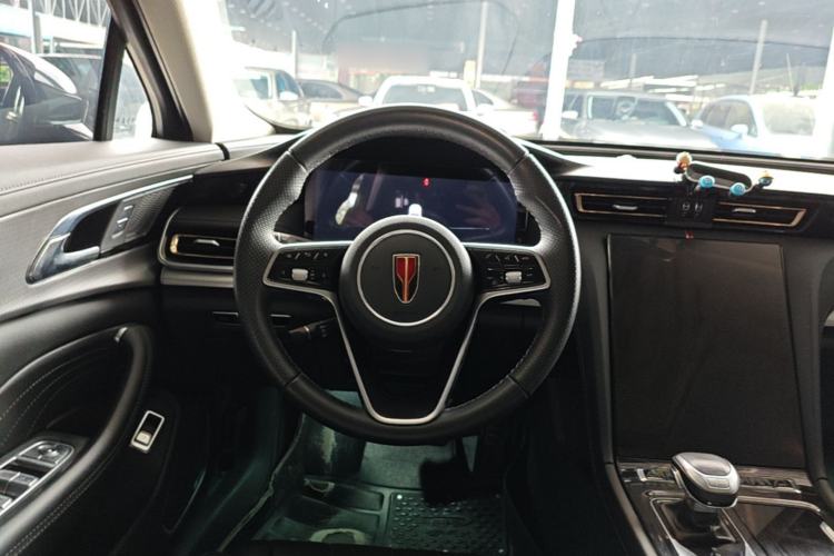 Used Hongqi H5 2024 2.0T Automatic Smart Connect Flagship Edition Steering Wheel