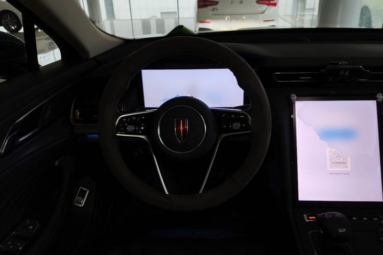 Used Hongqi H5 2024 2.0T Automatic Smart Connect Flagship Edition Steering Wheel