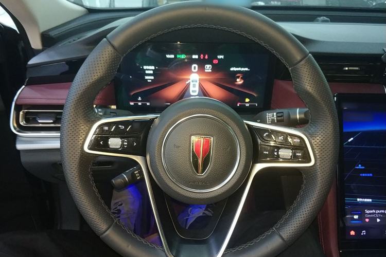 Used Hongqi H5 2024 2.0T Automatic Smart Connect Flagship Edition Steering Wheel