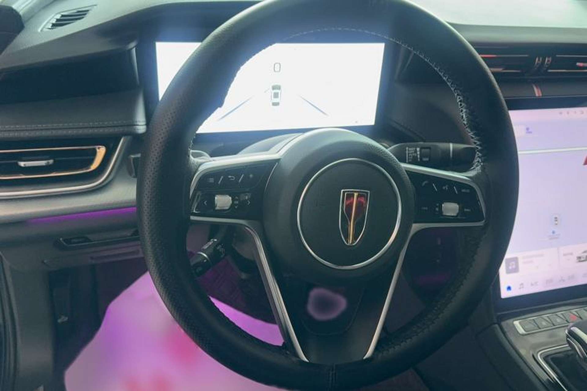 Used Hongqi H5 2024 2.0T Automatic Smart Connect Flagship Edition Steering Wheel