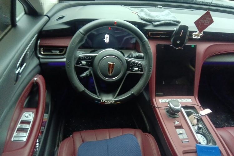 Used Hongqi H5 2024 2.0T Automatic Smart Connect Flagship Edition Steering Wheel