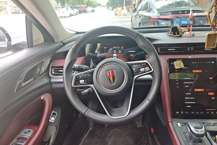 Used Hongqi H5 2024 2.0T Automatic Smart Connect Flagship Edition Steering Wheel