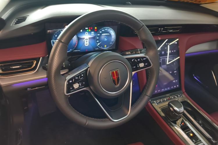 Used Hongqi H5 2024 2.0T Automatic Smart Connect Flagship Edition Steering Wheel