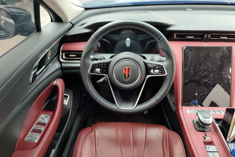 Used Hongqi H5 2024 2.0T Automatic Smart Connect Flagship Edition Steering Wheel