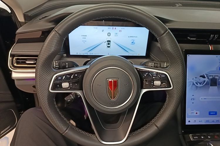 Used Hongqi H5 2024 2.0T Automatic Smart Connect Flagship Edition Steering Wheel