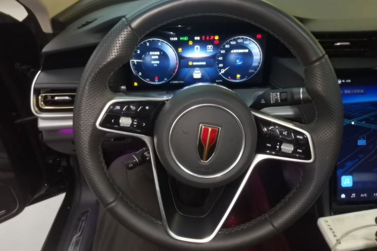 Used Hongqi H5 2024 2.0T Automatic Smart Connect Flagship Edition Steering Wheel