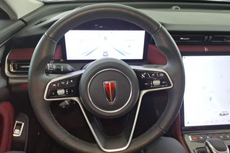 Used Hongqi H5 2024 2.0T Automatic Smart Connect Flagship Edition Steering Wheel