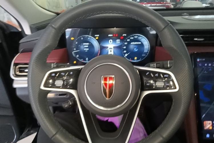 Used Hongqi H5 2024 2.0T Automatic Smart Connect Flagship Edition Steering Wheel