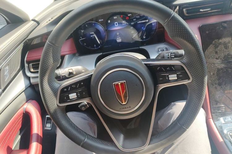 Used Hongqi H5 2024 2.0T Automatic Smart Connect Flagship Edition Steering Wheel