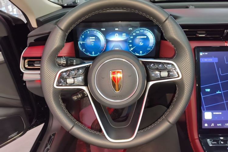 Used Hongqi H5 2024 2.0T Automatic Smart Connect Flagship Edition Steering Wheel