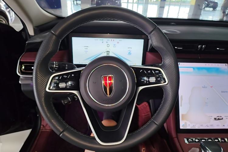 Used Hongqi H5 2024 2.0T Automatic Smart Connect Flagship Edition Steering Wheel