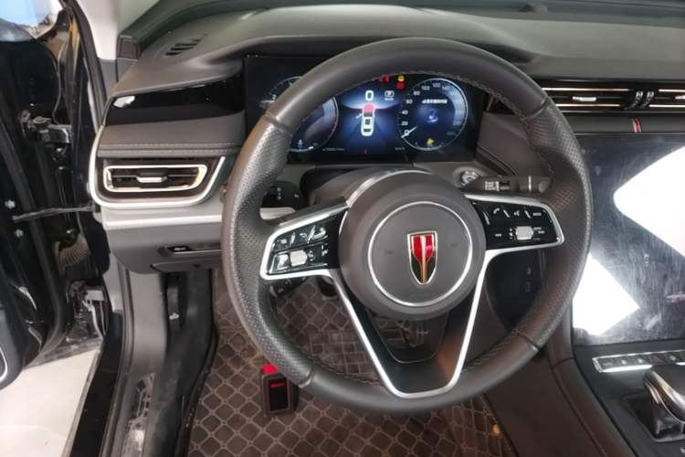 Used Hongqi H5 2024 2.0T Automatic Smart Connect Flagship Edition Steering Wheel