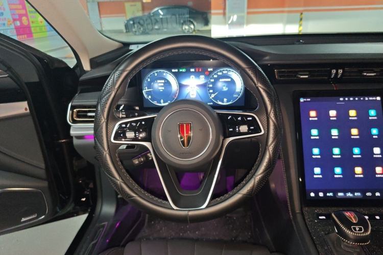 Used Hongqi H5 2024 2.0T Automatic Smart Connect Flagship Edition Steering Wheel