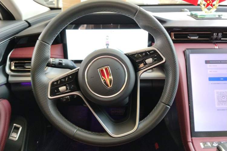 Used Hongqi H5 2024 2.0T Automatic Smart Connect Flagship Edition Steering Wheel