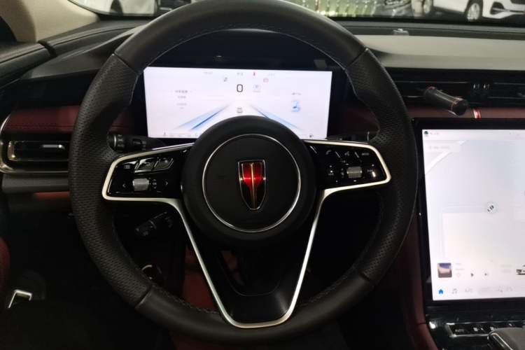 Used Hongqi H5 2024 2.0T Automatic Smart Connect Flagship Edition Steering Wheel