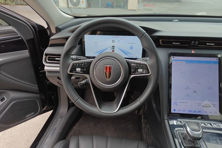Used Hongqi H5 2024 2.0T Automatic Smart Connect Flagship Edition Steering Wheel
