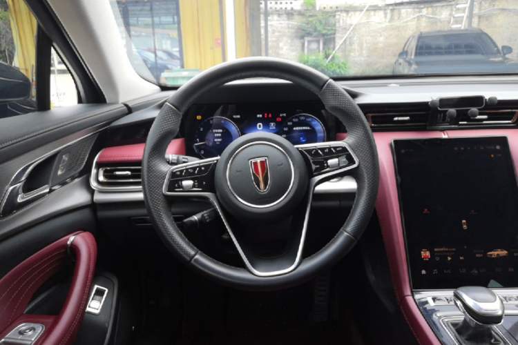 Used Hongqi H5 2024 2.0T Automatic Smart Connect Flagship Edition Steering Wheel