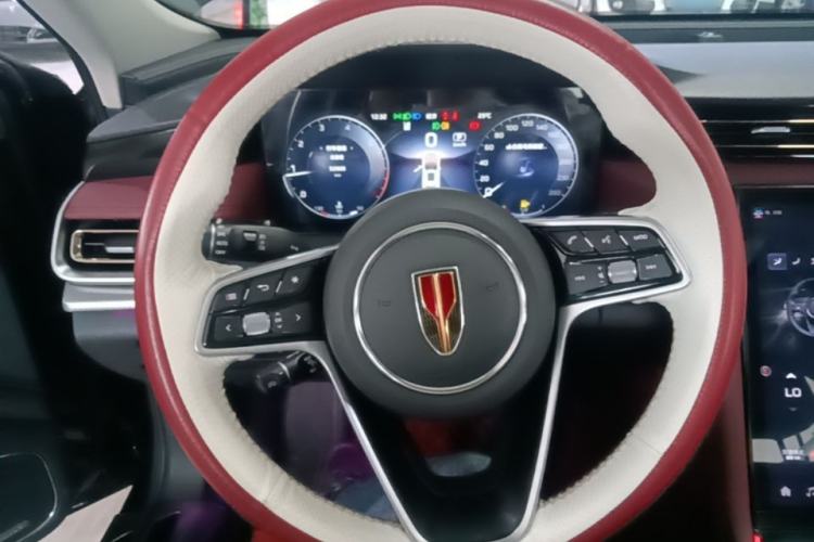 Used Hongqi H5 2024 2.0T Automatic Smart Connect Flagship Edition Steering Wheel