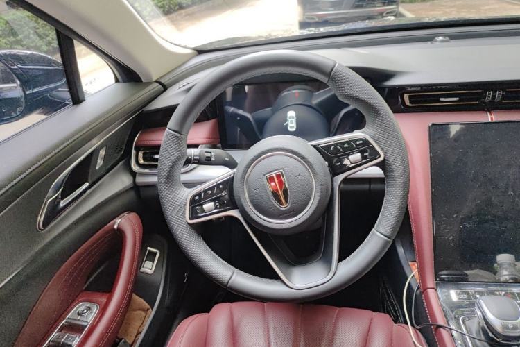Used Hongqi H5 2024 2.0T Automatic Smart Connect Flagship Edition Steering Wheel