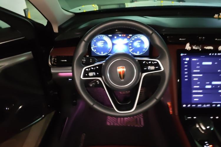 Used Hongqi H5 2024 2.0T Automatic Smart Connect Flagship Edition Steering Wheel